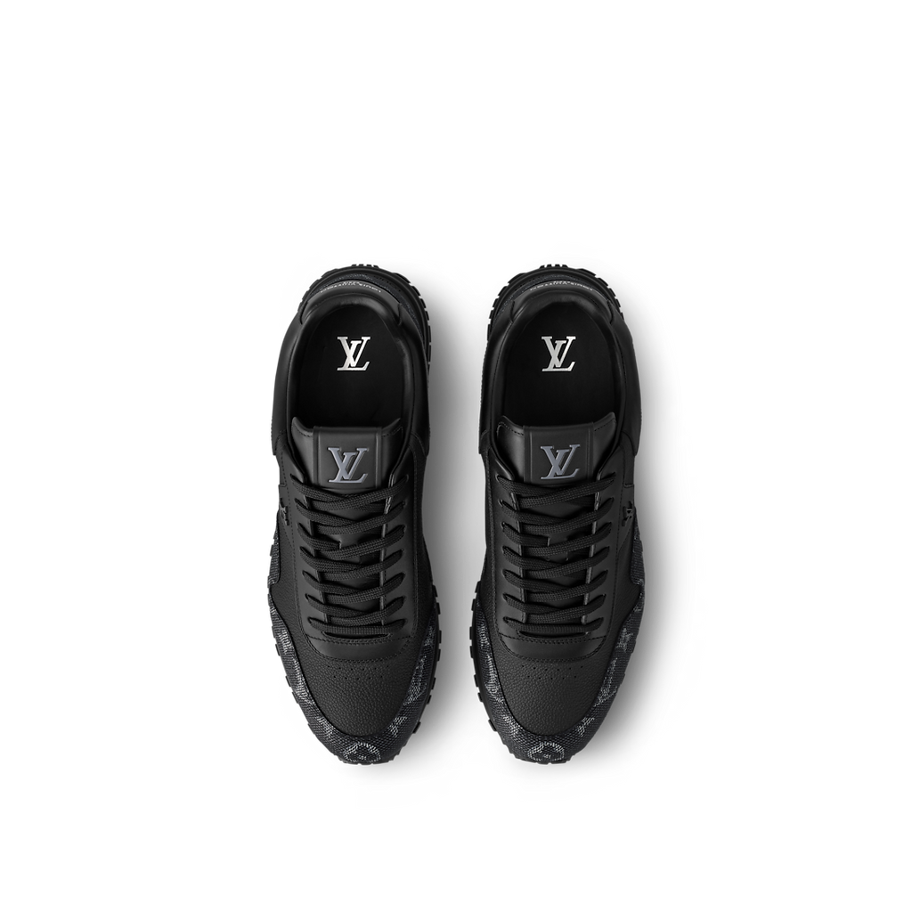 Sneaker Run Away - #13