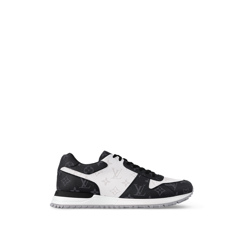 Sneaker Run Away - #1