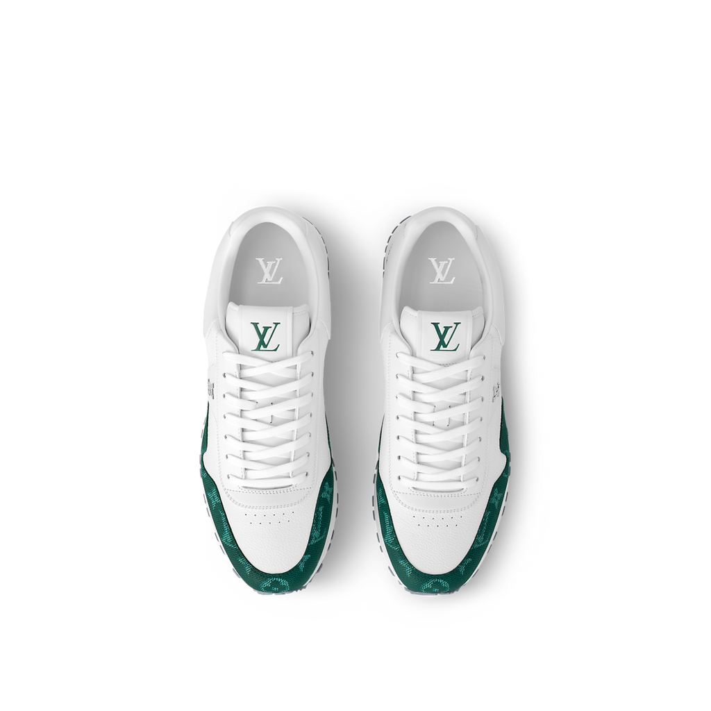 Sneaker Run Away - #10