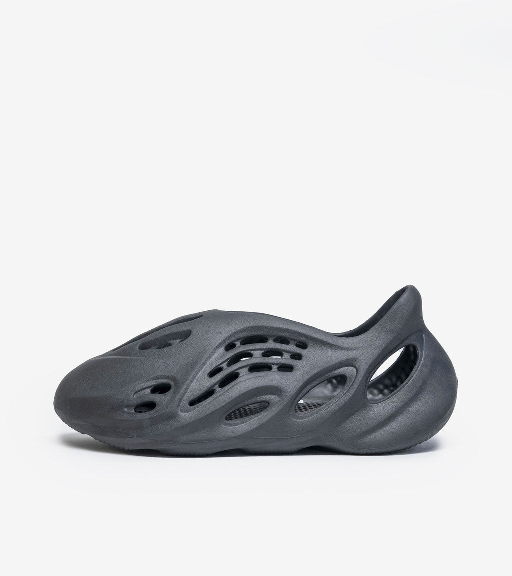 adidas Yeezy Foam RNR Onyx (2022/2024)