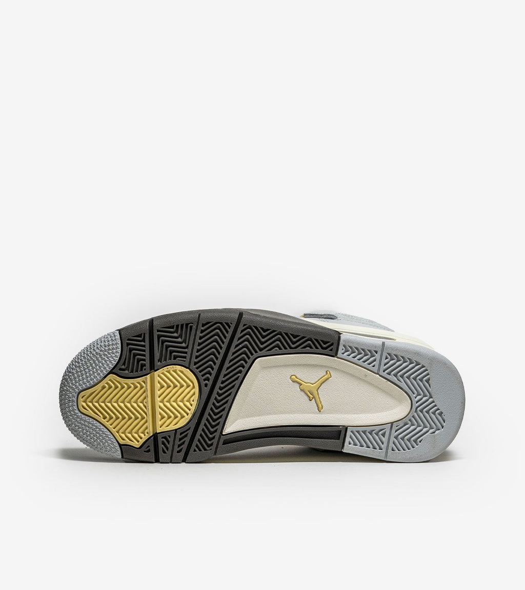Jordan 4 Retro SE Craft Photon Dust