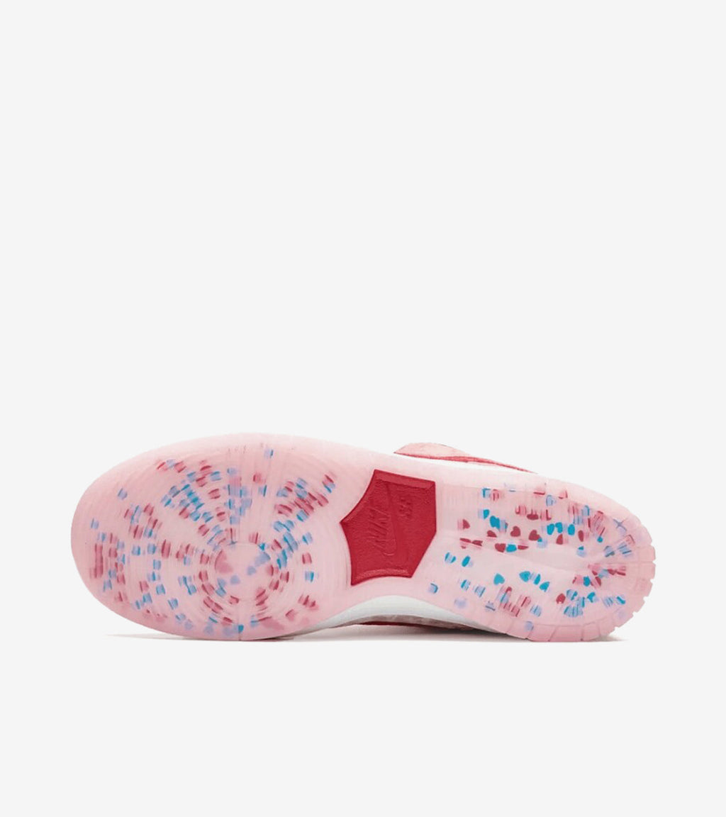 Nike SB Dunk Low StrangeLove Skateboards (Regular Box)